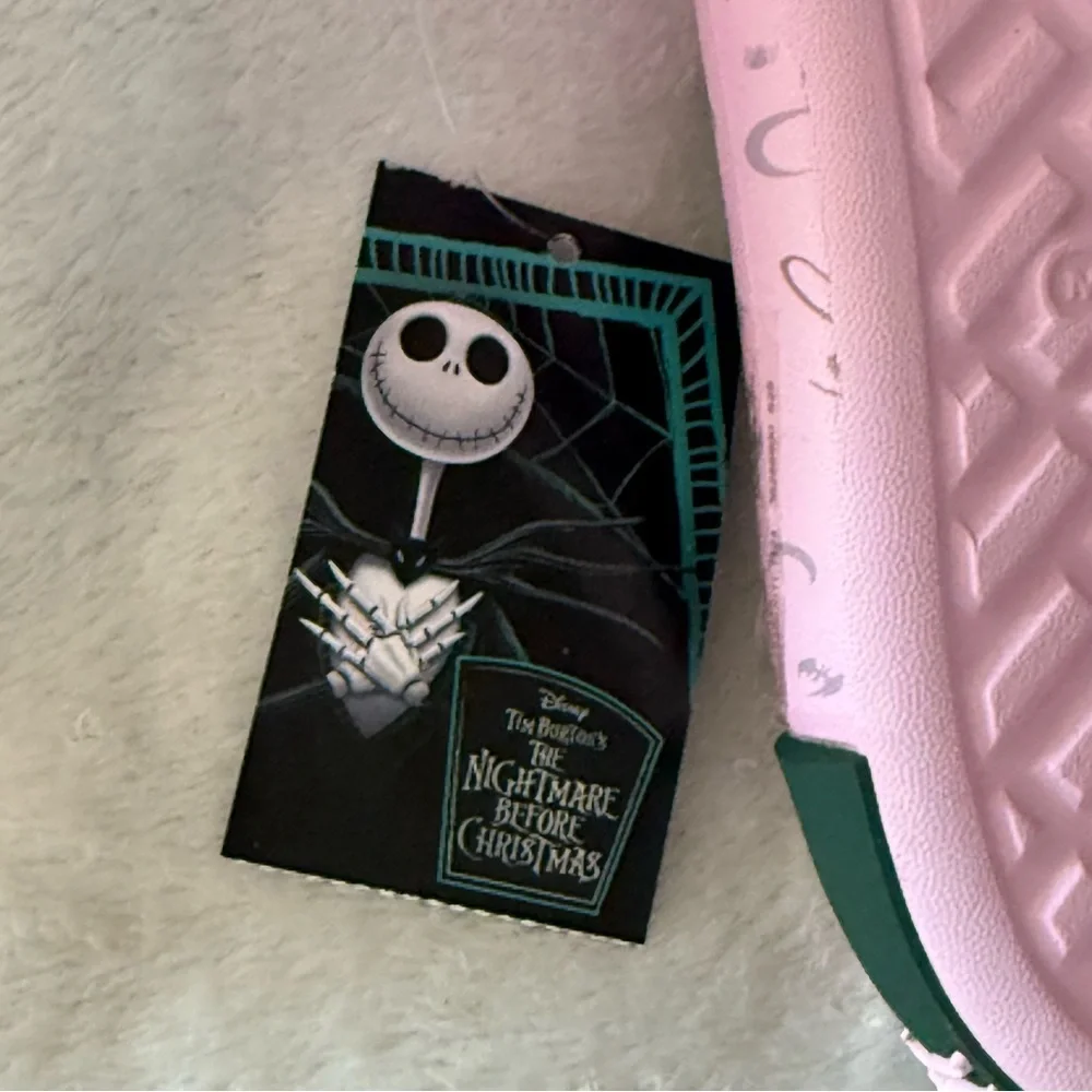 The Nightmare Before Christmas Slides‎ Girls Size 13 Pink Slip On New
